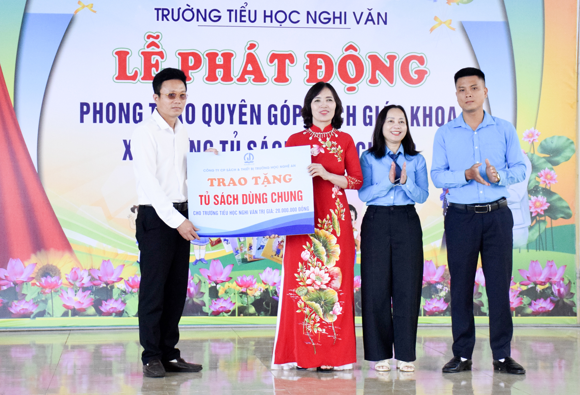 Anh-tin-bai